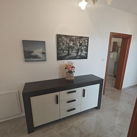 Apartmani Sandra Malinska Sveti Vid-Miholjice Екстер'єр фото