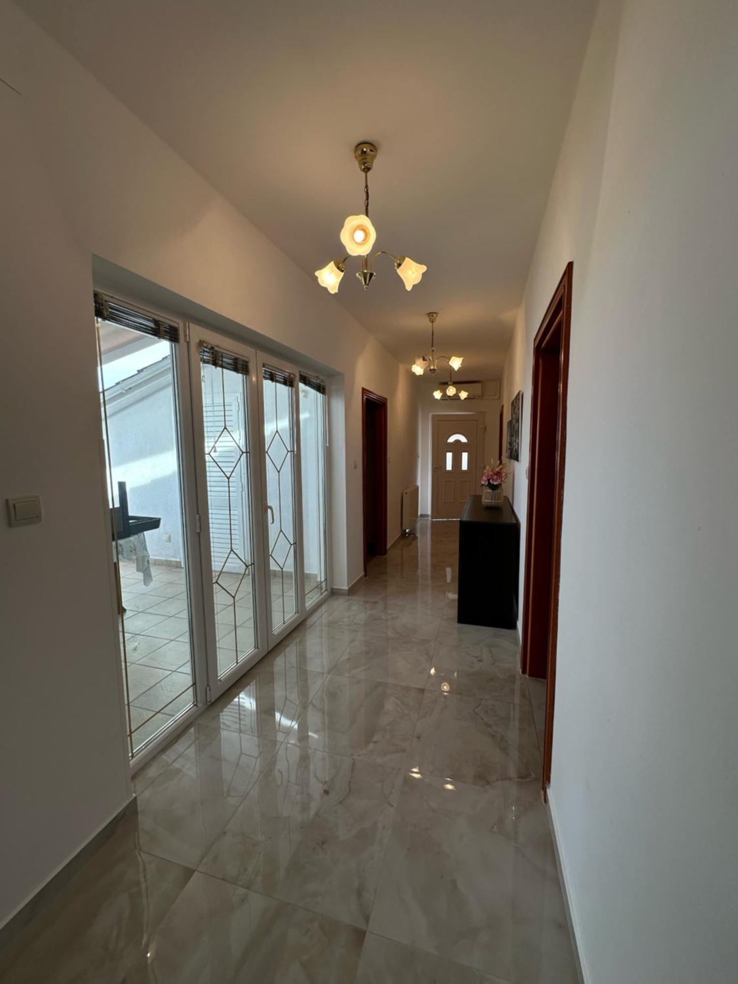 Apartmani Sandra Malinska Sveti Vid-Miholjice Екстер'єр фото